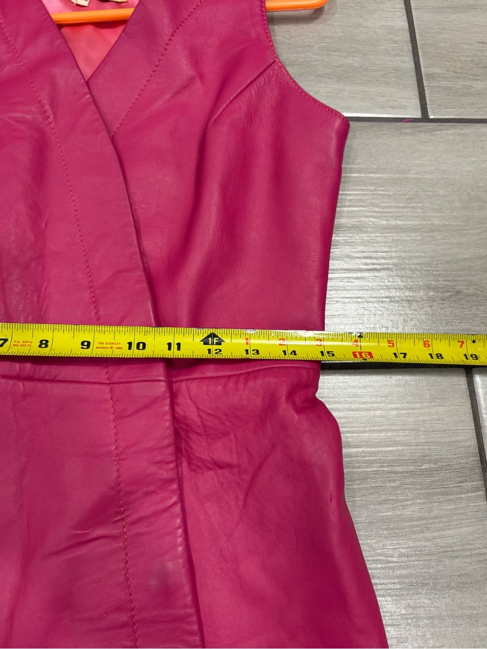 Vintage 60s Leather Beged Or Israel Couture pink leather dress size 42 - Picture 9 of 14